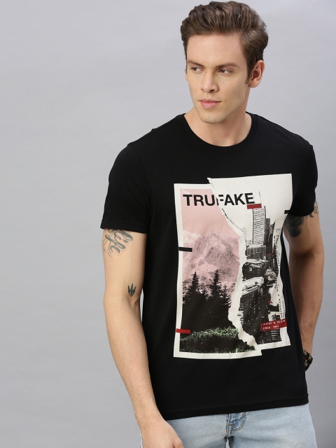 

Wrangler Men Black Printed Round Neck Pure Cotton T-shirt