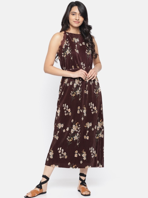 

Vero Moda Women Burgundy Accordion Pleat Floral Print Fit and Flare Dress