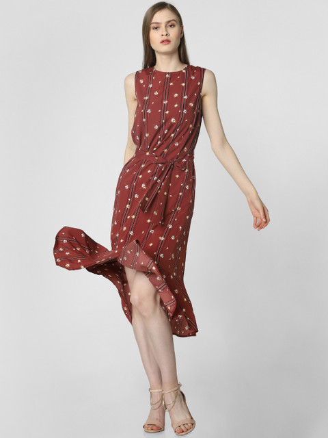 

Vero Moda Women Maroon & White Floral Print Fit and Flare Dress