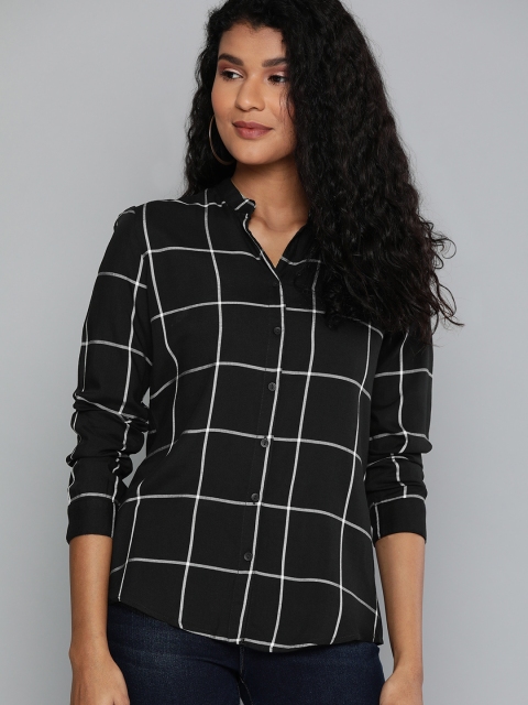 

Lee Women Black & White Slim Fit Checked Casual Shirt