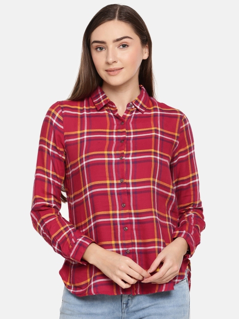 

Lee Women Red & White Regular Fit Checked Casual Shirt