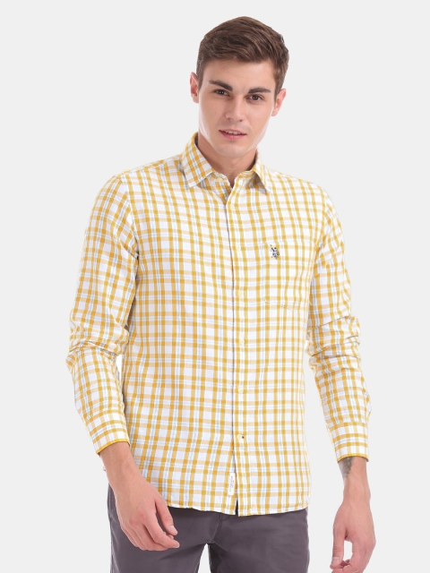 

U.S. Polo Assn. Men Yellow & White Regular Fit Checked Casual Shirt