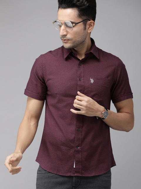 

U.S. Polo Assn. Men Burgundy Tailored Fit Solid Casual Shirt