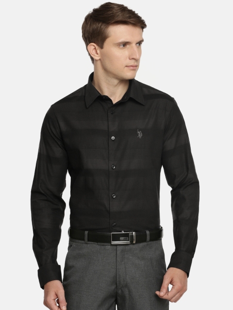 

U.S. Polo Assn. Tailored Men Black & Grey Tailored Fit Self Design Formal Shirt