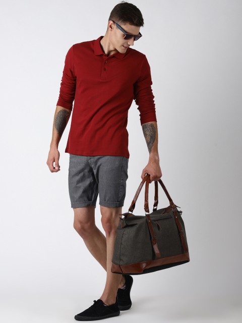 

Blue Saint Men Grey Solid Slim Fit Denim Shorts