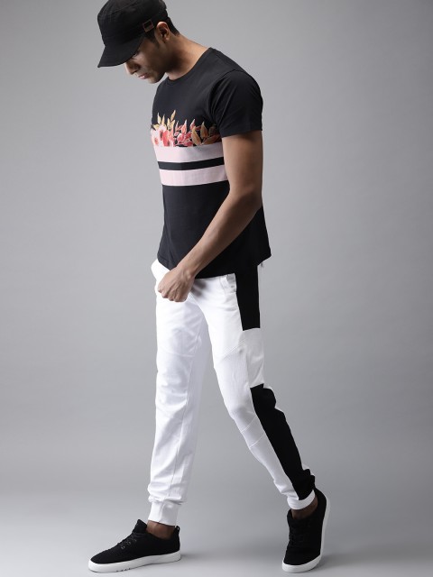 

Moda Rapido Men Black & Pink Printed Round Neck T-shirt