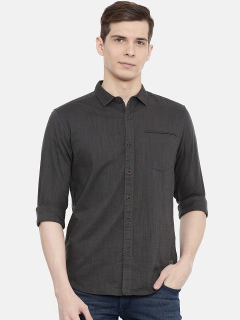 

Wrangler Men Charcoal Grey Regular Fit Solid Casual Shirt