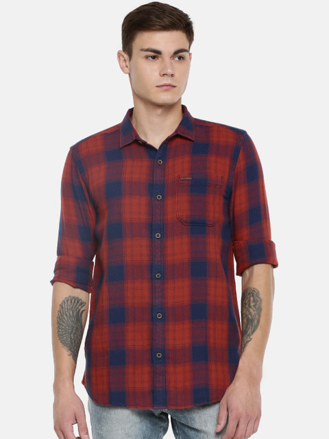 

Wrangler Men Rust Red & Navy Blue Regular Fit Self Checked Casual Shirt