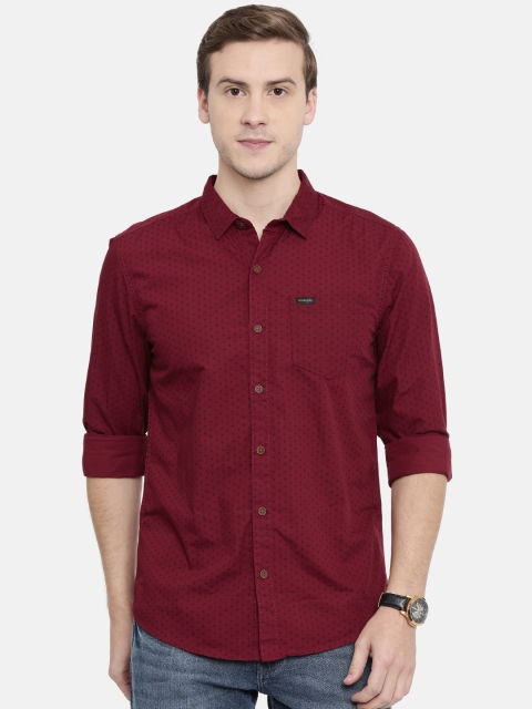 

Wrangler Men Maroon Slim Fit Printed Casual Shirt