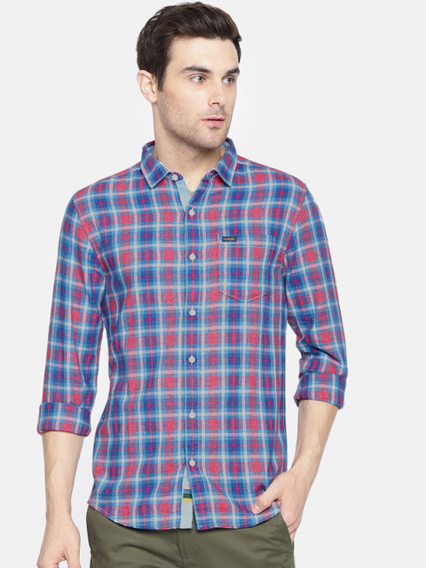 

Wrangler Men Red & Blue Slim Fit Checked Casual Shirt