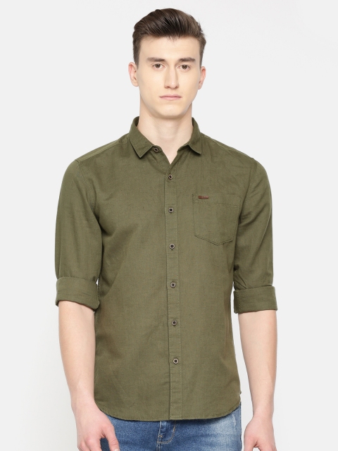 

Wrangler Men Olive Green Regular Fit Solid Casual Shirt