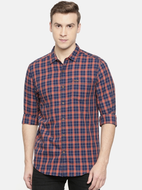 

Wrangler Men Navy Blue & Orange Slim Fit Checked Casual Shirt