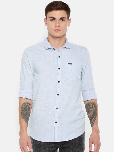 

Wrangler Men Blue Slim Fit Solid Casual Shirt