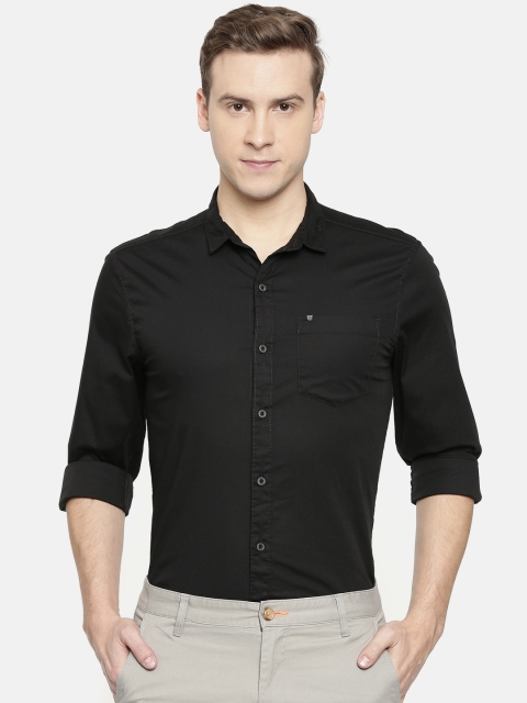 

Wrangler Men Black Slim Fit Solid Casual Shirt