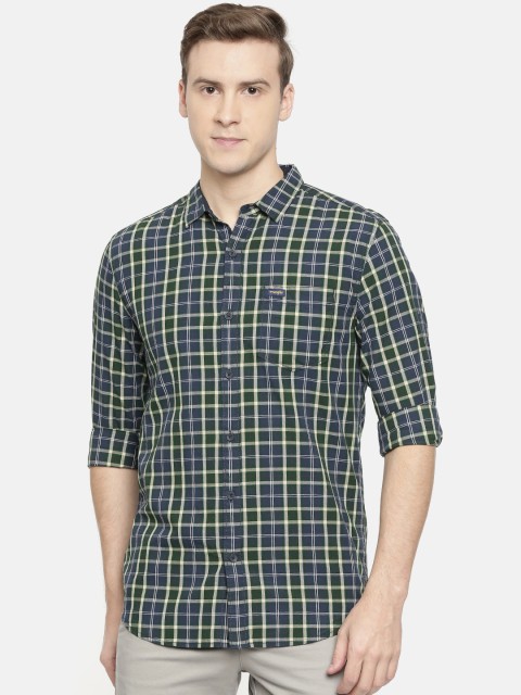 

Wrangler Men Green & Navy Blue Slim Fit Checked Casual Shirt
