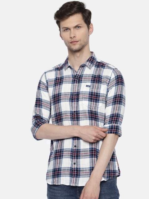 

Wrangler Men Navy Blue & White Regular Fit Checked Casual Shirt