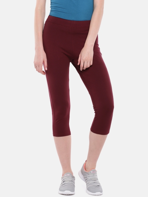 

Sweet Dreams Women Red Solid Slim Fit Capris