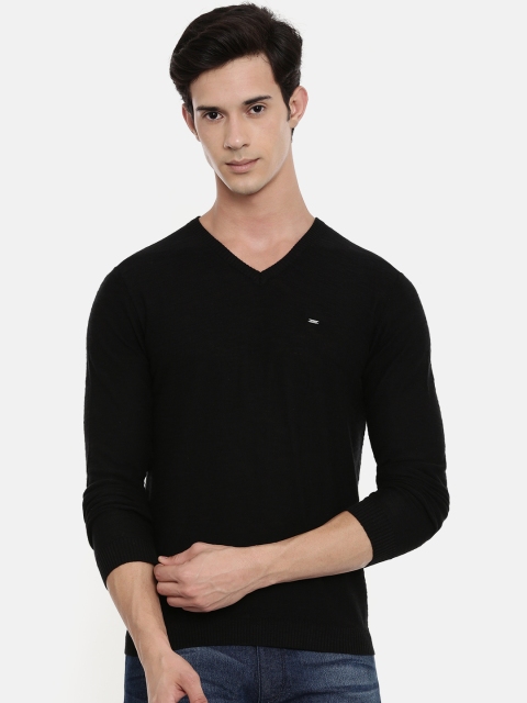 

Lee Men Black Solid Sweater