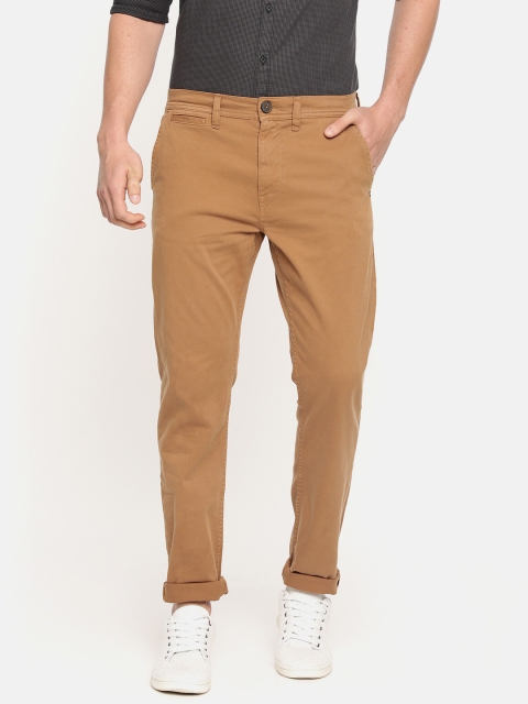 

Lee Men Khaki Regular Fit Solid Chinos