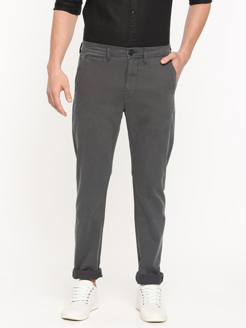 

Lee Men Grey Regular Fit Solid Chinos