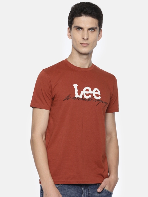 

Lee Men Rust Red Printed Slim Fit Round Neck T-shirt