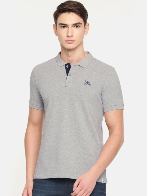 

Lee Men Grey Solid Polo Collar T-shirt