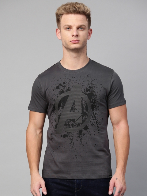

Lee Men Charcoal Grey & Black Avengers Print Round Neck T-shirt