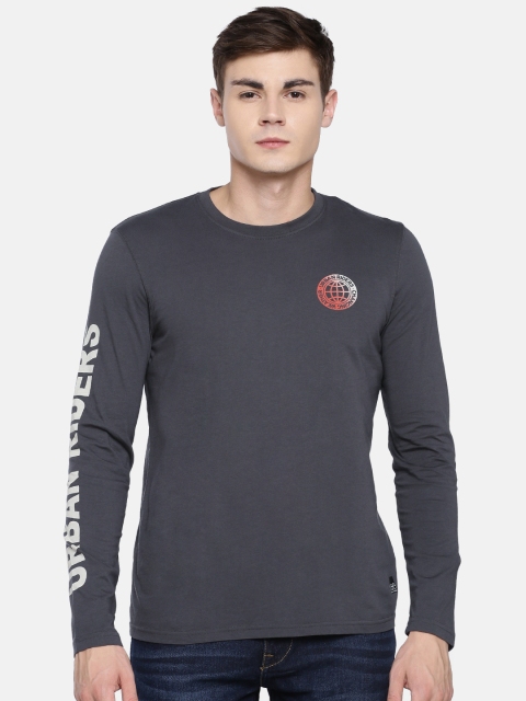 

Lee Men Charcoal Solid Round Neck T-shirt