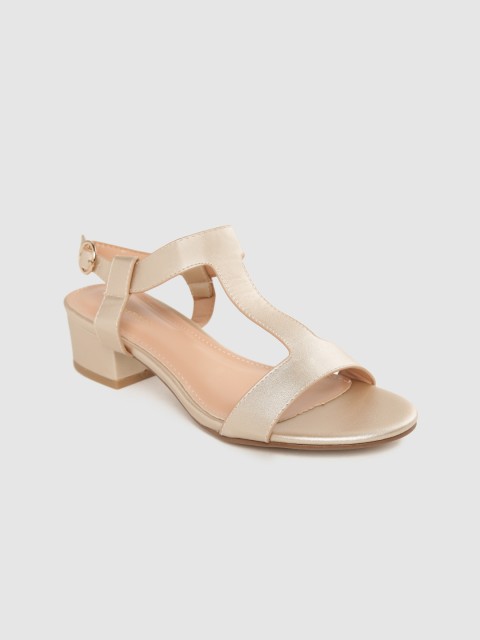 

Van Heusen Woman Gold-Toned Solid Heels
