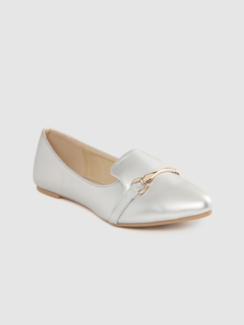 

Van Heusen Woman Silver-Toned Solid Ballerinas