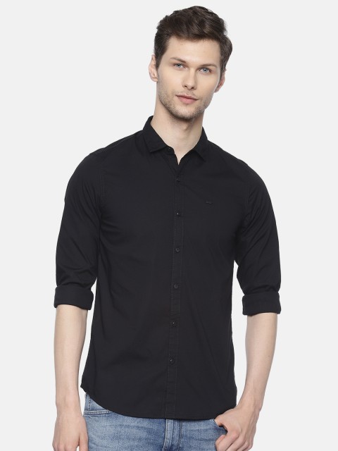 

Lee Men Black Super Slim Fit Solid Casual Shirt
