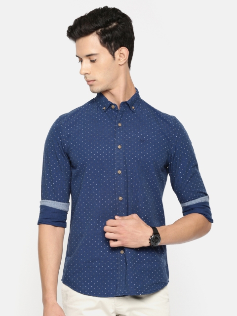 

Lee Men Navy Blue & White Slim Fit Printed Casual Shirt