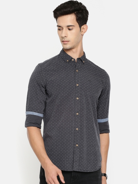 

Lee Men Grey & White Slim Fit Printed Casual Shirt