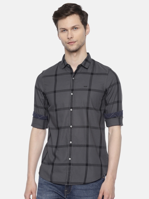 

Lee Men Charcoal Grey Super Slim Fit Checked Casual Shirt