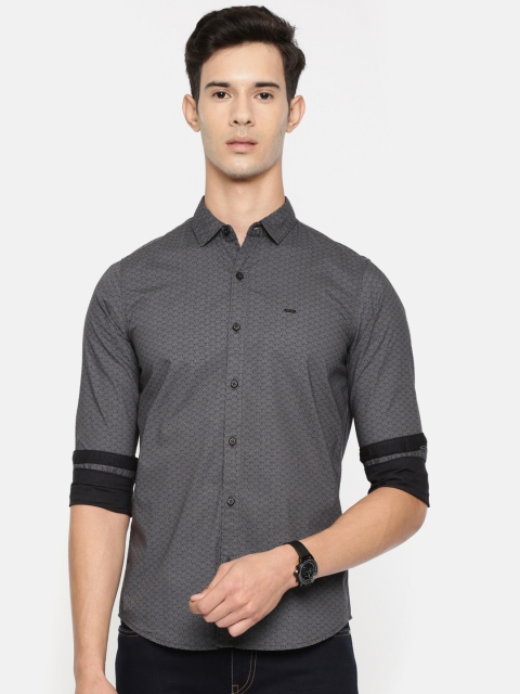 

Lee Men Grey Super Slim Fit Printed Casual Shirt