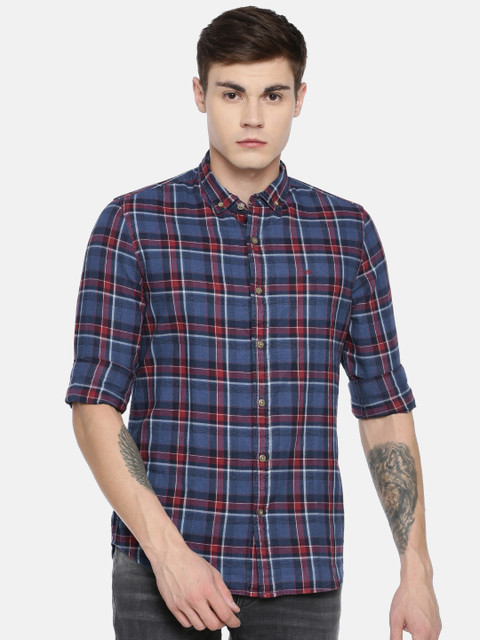 

Lee Men Red & Navy Blue Slim Fit Checked Casual Shirt