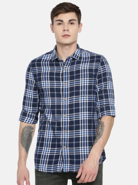 

Lee Men Navy Blue & Black Checked Slim Fit Casual Shirt
