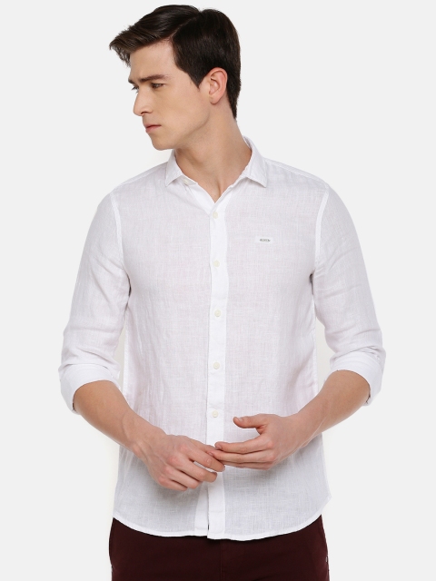 

Lee Men White Slim Fit Solid Casual Shirt