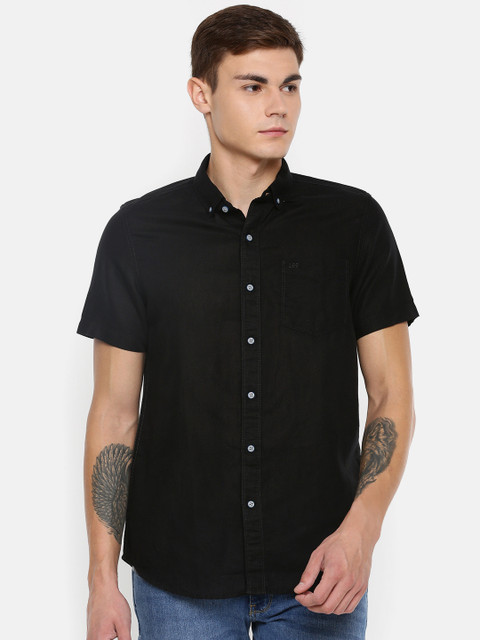 

Lee Men Black Slim Fit Solid Casual Shirt