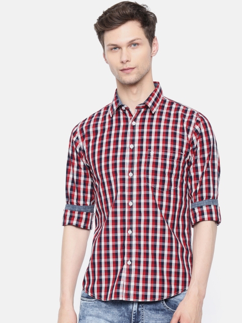 

French Connection Men Red & Navy Blue Slim Fit Checked Casual Shirt