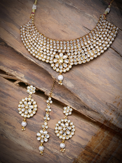 

Zaveri Pearls Gold-Toned Kundan & Pearl Bridal Choker Jewellery Set