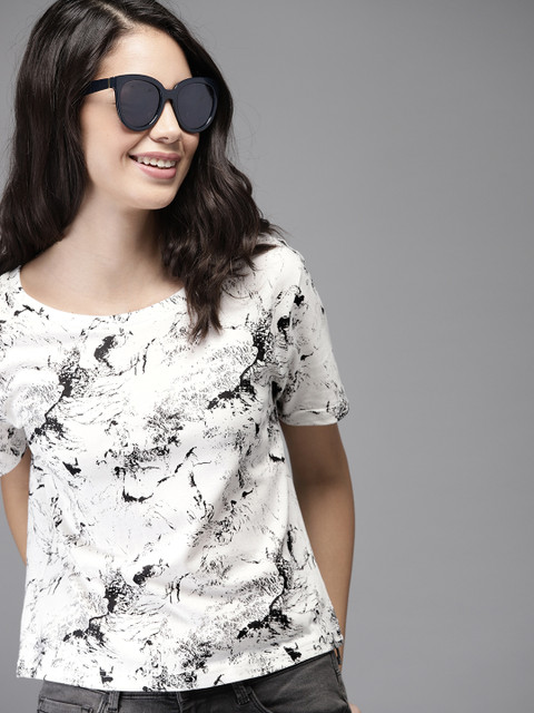 

HERENOW Women White Black Printed Round Neck Pure Cotton T-shirt