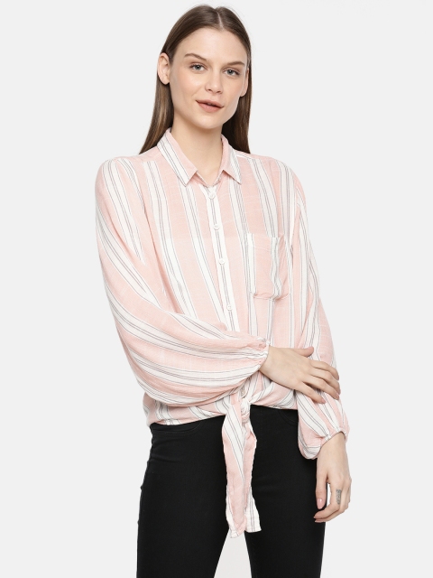 

AMERICAN EAGLE OUTFITTERS Women Peach-Coloured & White Regular Fit Striped Casual Shirt