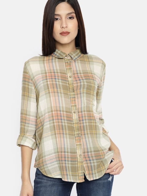 

AMERICAN EAGLE OUTFITTERS Women Olive Green & White Regular Fit Checked Casual Shirt