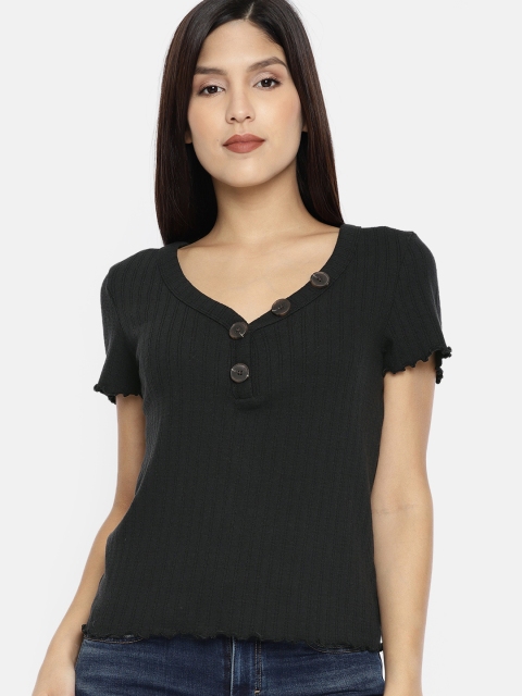 

AMERICAN EAGLE OUTFITTERS Women Black Solid Top