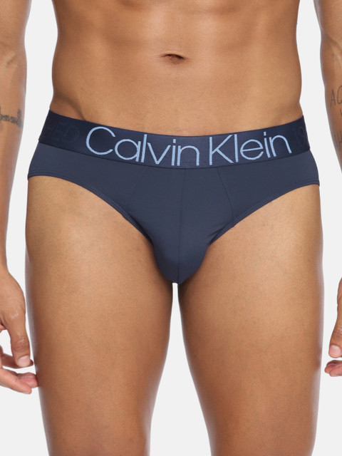 

Calvin Klein Underwear Men Navy Blue Solid Hip Briefs NB1567-8SB-400