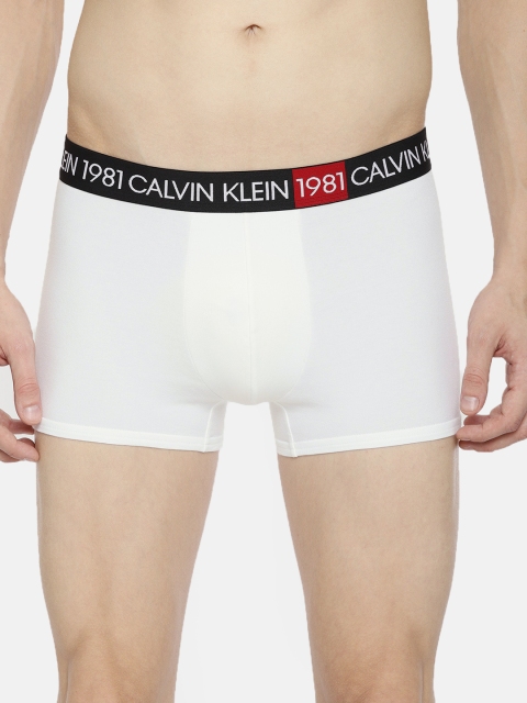

Calvin Klein Underwear Men White Solid Trunks NB2050100