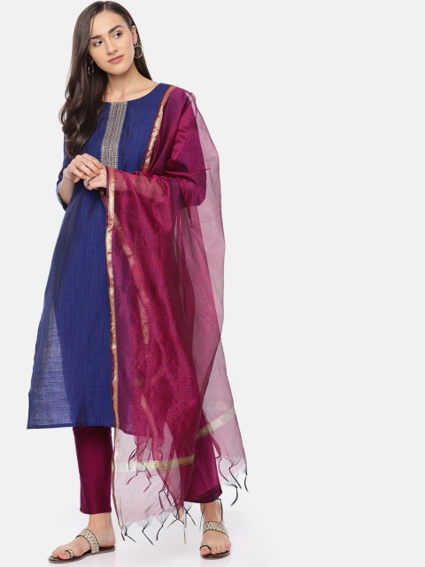 

IMARA Women Blue & Burgundy Self Design Kurta with Trousers & Dupatta