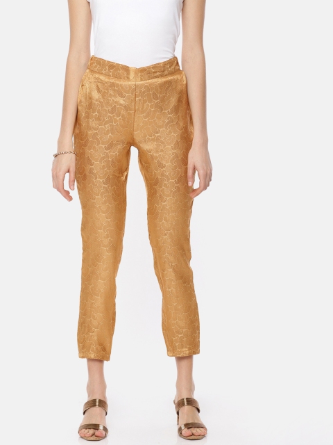 

IMARA Women Gold-Toned & Beige Regular Fit Self Design Regular Trousers