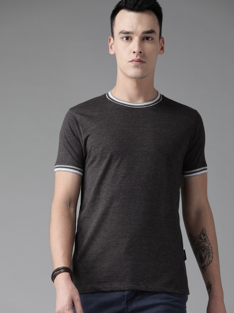 

Roadster Men Charcoal Grey Solid Round Neck T-shirt